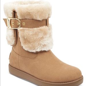 Guess boots